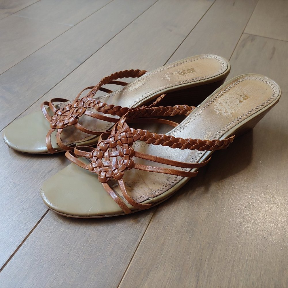 Boho wedge sandal in camel color